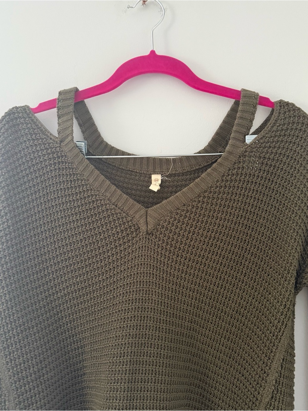 Women's Olive Green Waffle Knit V-Neck Tunic Sweater with Cut Out Shoulders - Picture 3 of 5